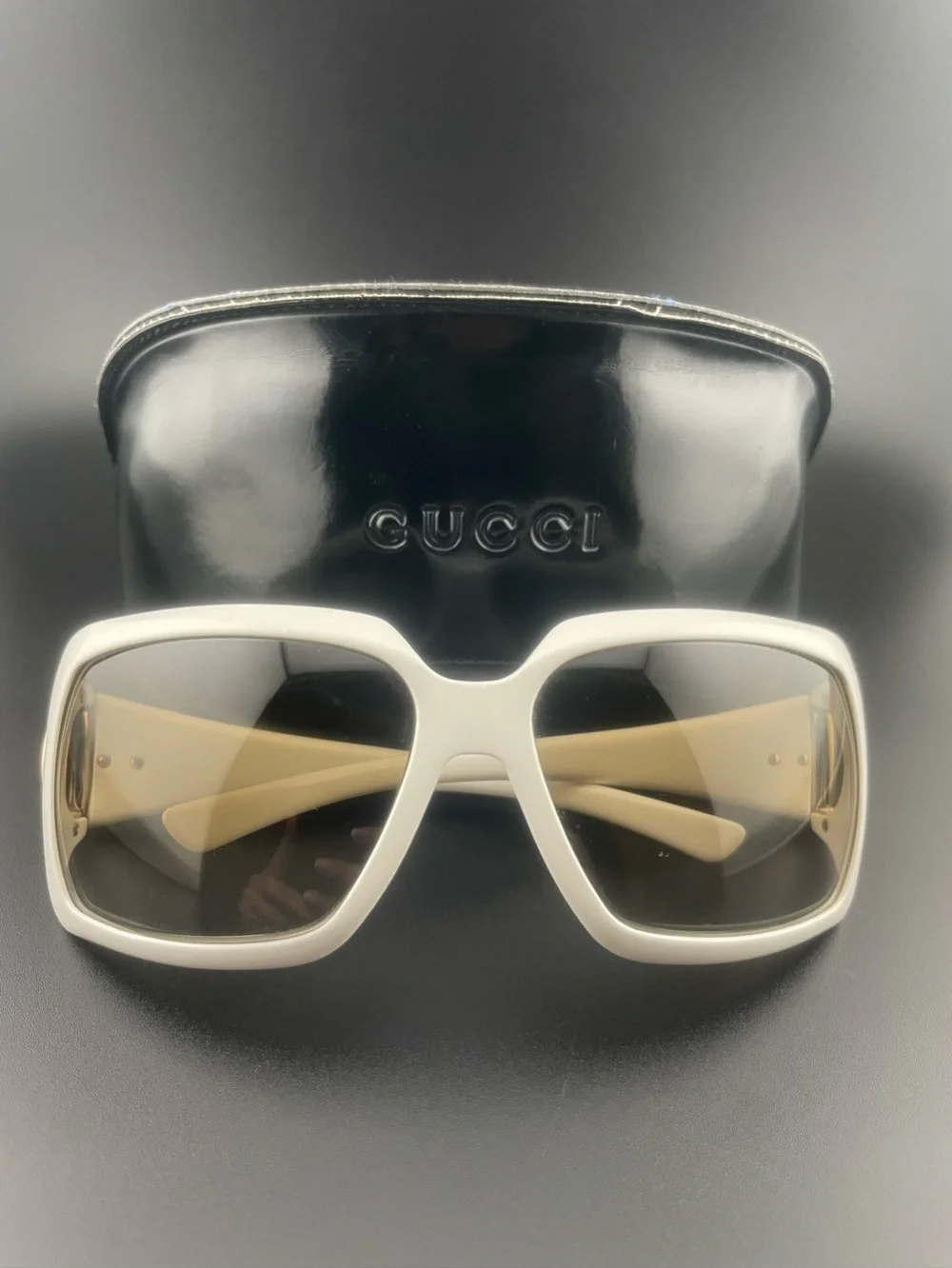 Gucci White Horsebit Sunglasses Oversized Gradient Lens Italian Eyewear